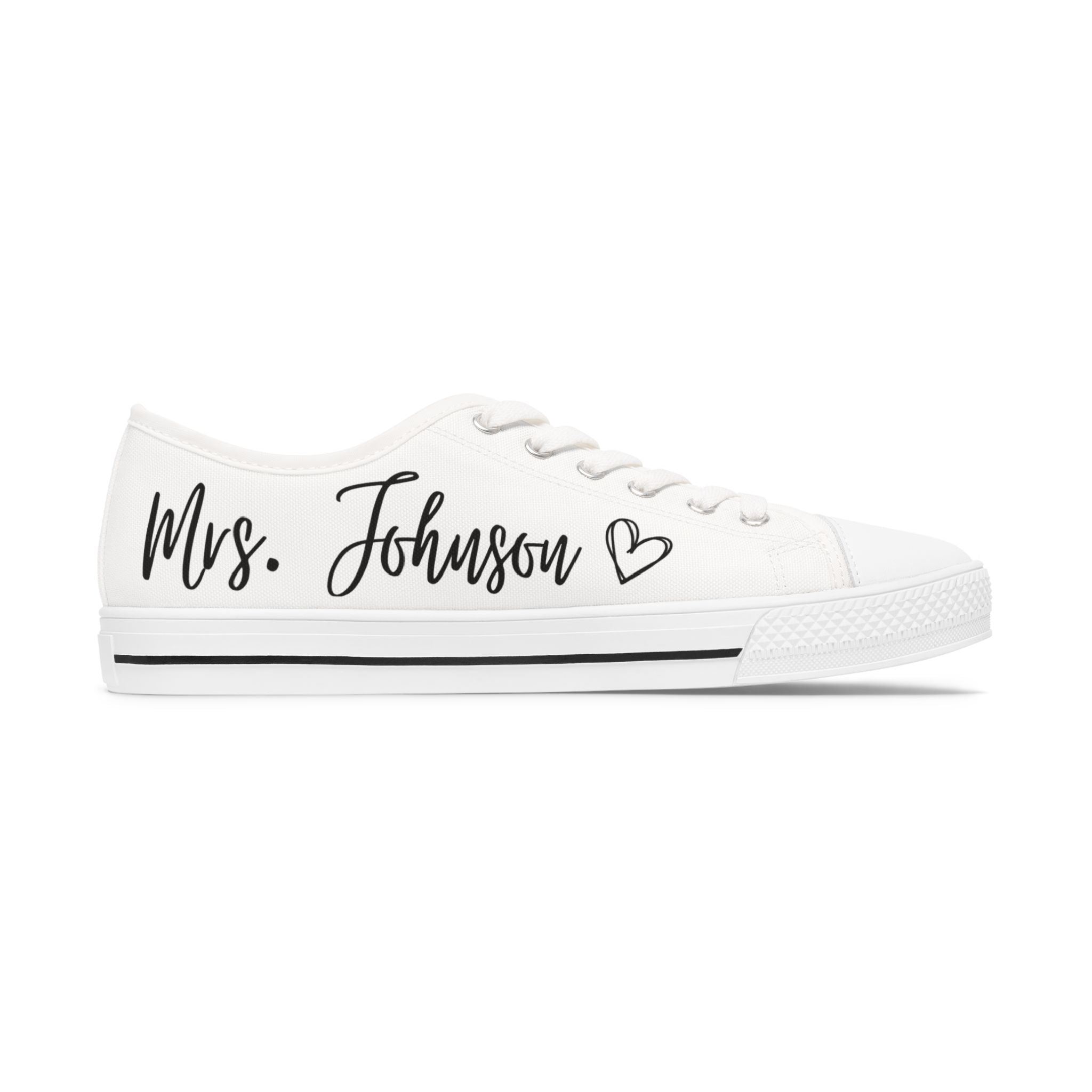 Mrs. Johnson heart design Women's Low Top Sneakers | customizable name and wedding date - Black
