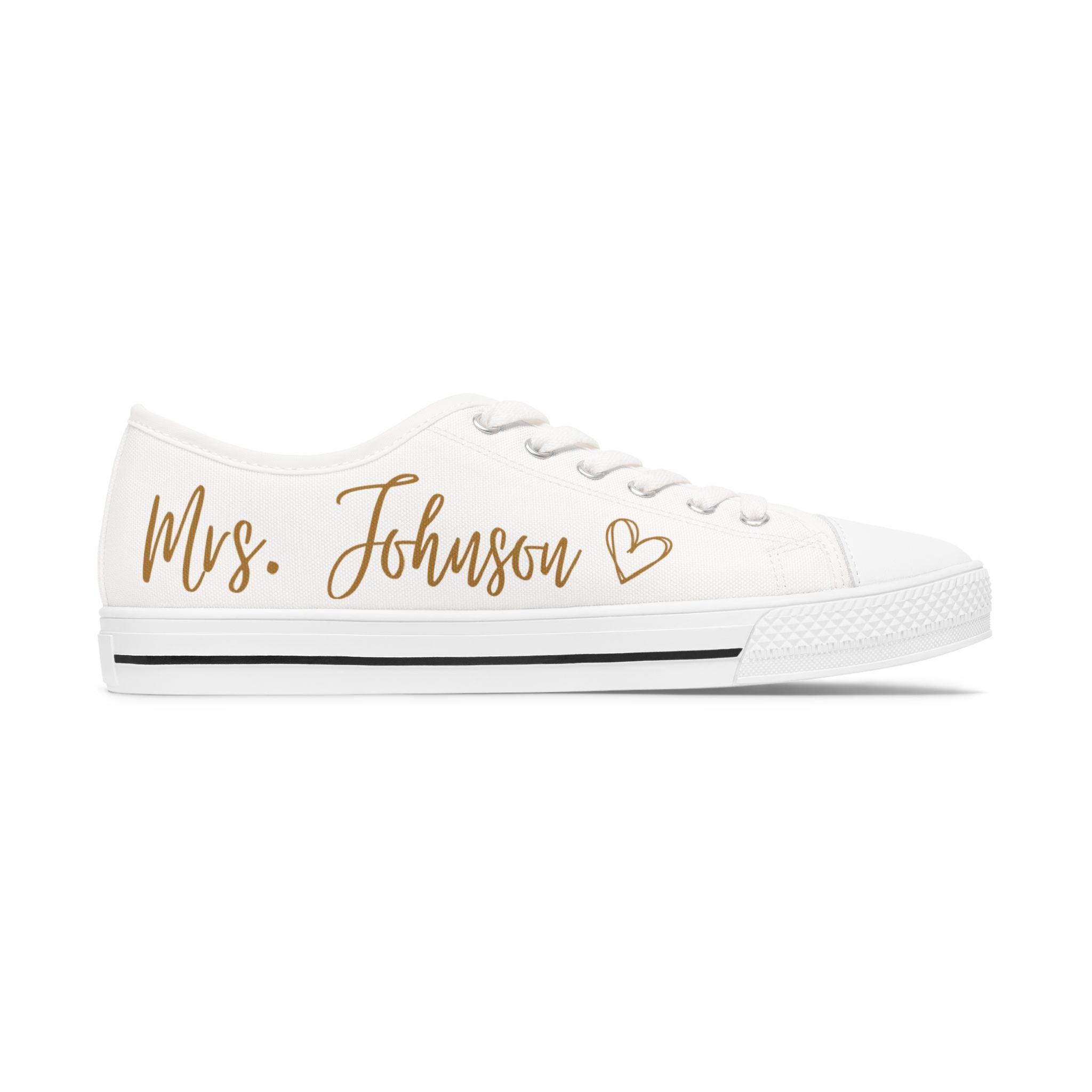 Mrs. Johnson heart design Women's Low Top Sneakers | customizable name and wedding date - Gold