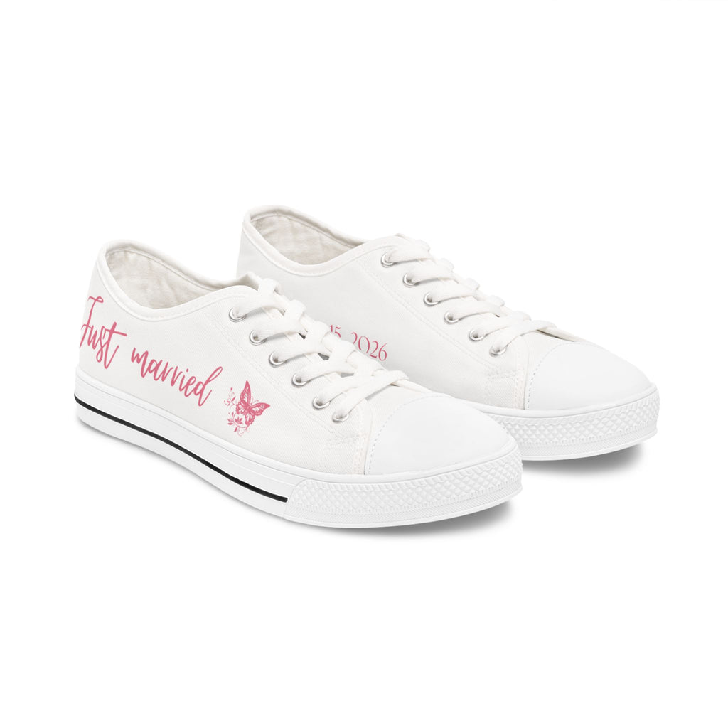 Just Married butterfly design Women's Low Top Sneakers | customizable wedding date - Pink